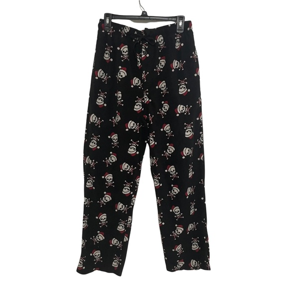 Fruit of the Loom Other - Christmas Skull and Crossbones Fuzzy PJ Bottoms. Size M